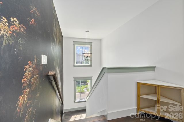 55 Acona Lane, Asheville, NC 28803