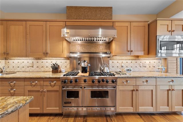 607 Fair Winds Court, Hempfield Twp, PA 15601