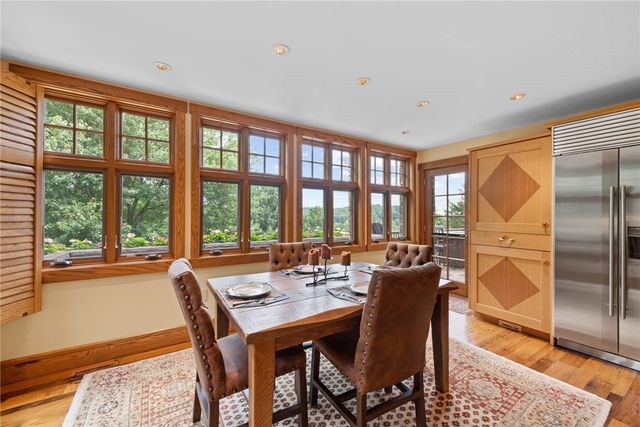 607 Fair Winds Court, Hempfield Twp, PA 15601