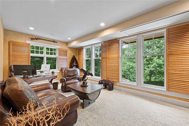 607 Fair Winds Court, Hempfield Twp, PA 15601