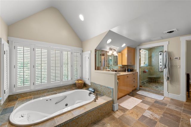 607 Fair Winds Court, Hempfield Twp, PA 15601