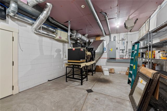 607 Fair Winds Court, Hempfield Twp, PA 15601