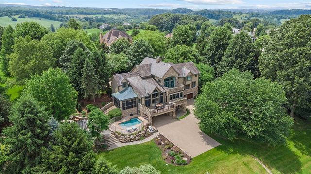 607 Fair Winds Court, Hempfield Twp, PA 15601