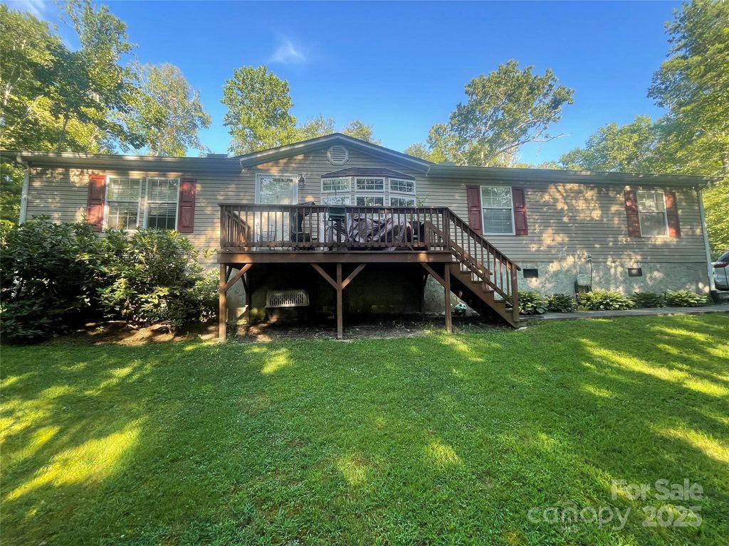 71 Evanwood Place, Hendersonville, NC 28792
