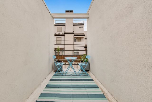 3906 Buena Vista Street 18, Dallas, TX 75204