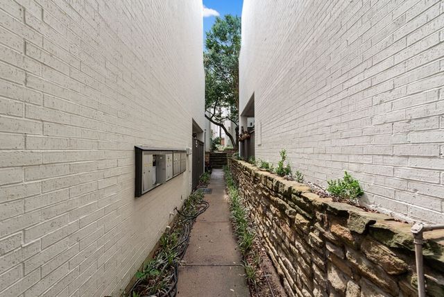 3906 Buena Vista Street 18, Dallas, TX 75204