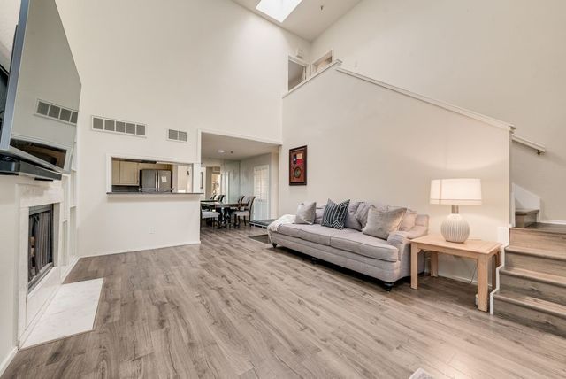 3906 Buena Vista Street 18, Dallas, TX 75204