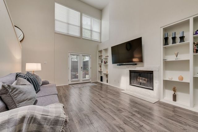 3906 Buena Vista Street 18, Dallas, TX 75204