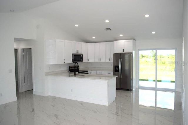 16530 NW 262ND STREET, Okeechobee, FL 34972