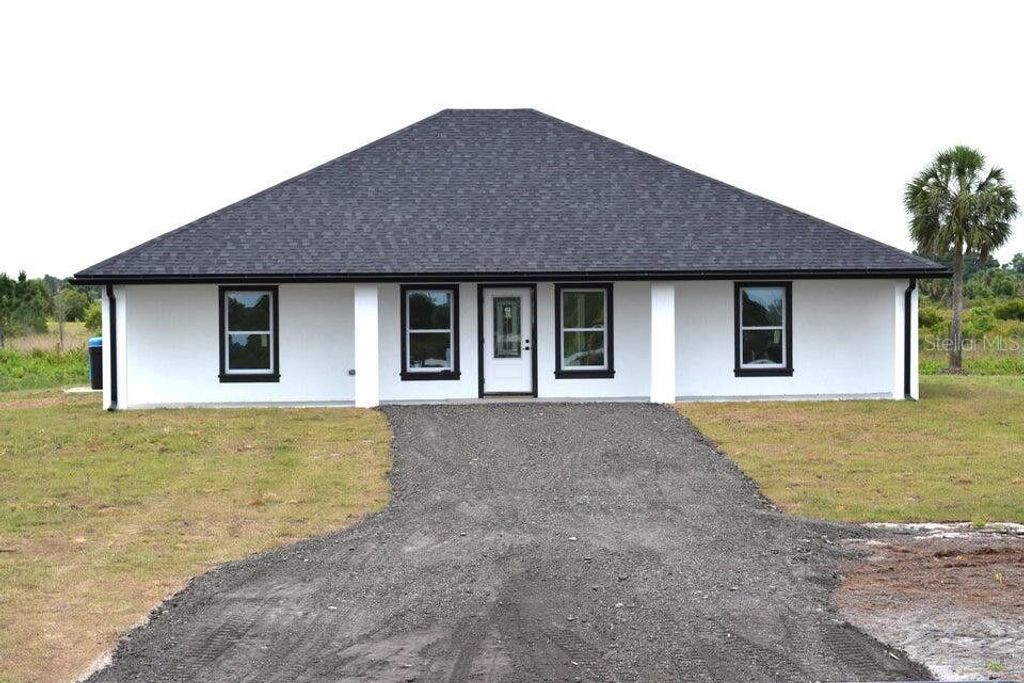 16530 NW 262ND STREET, Okeechobee, FL 34972