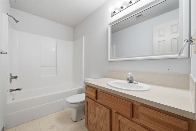 850 S Zelta Ct., Wichita, KS 67207