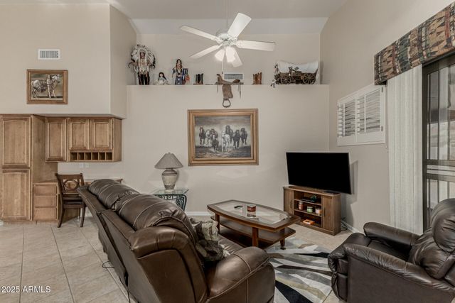 24813 S BRIARCREST Drive, Sun Lakes, AZ 85248