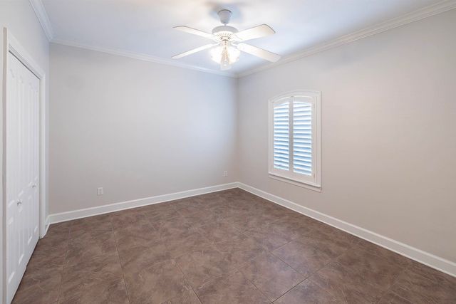 214 Lake Decade Ct, Houma, LA 70360