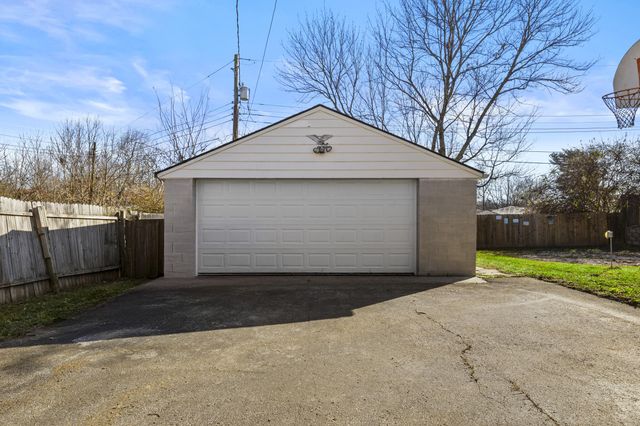 1228 Nice Drive, Lexington, KY 40504