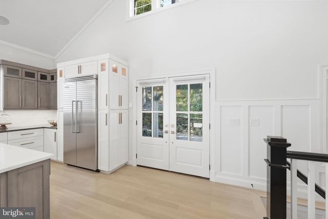 8210 KINGSGATE RD, Potomac, MD 20854