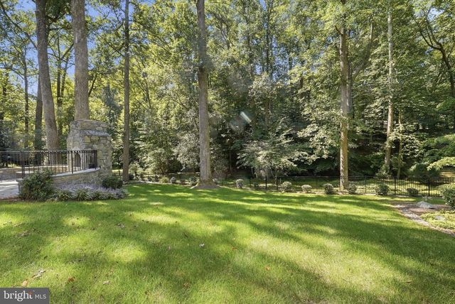 8210 KINGSGATE RD, Potomac, MD 20854