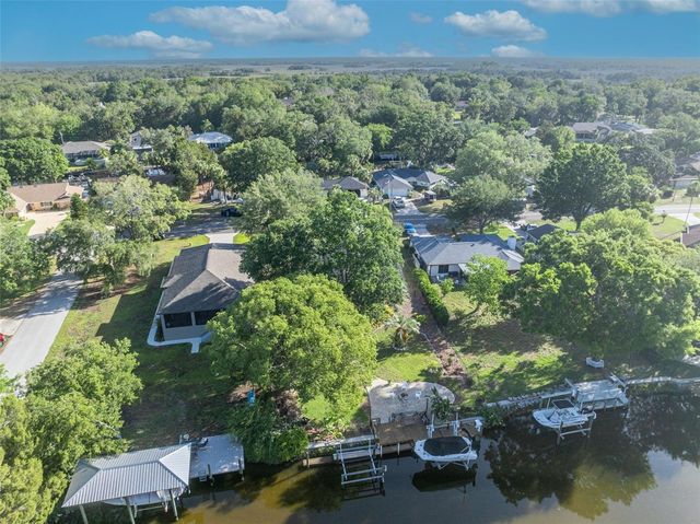 11768 W RIVERHAVEN DRIVE, Homosassa, FL 34448