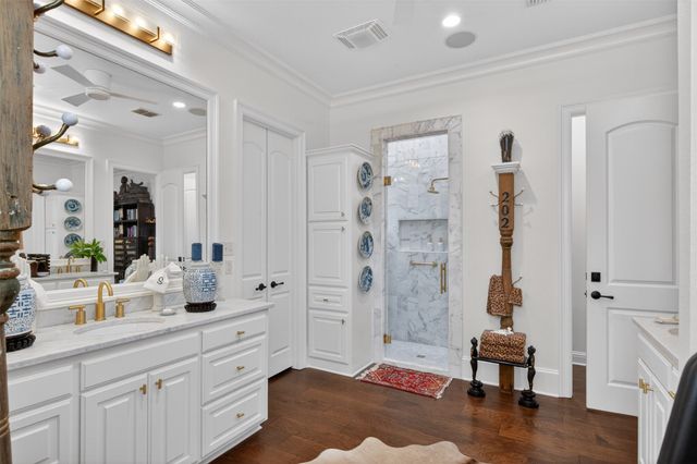 1042 Winterberry Lane, Shreveport, LA 71106