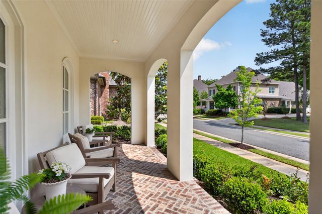 1042 Winterberry Lane, Shreveport, LA 71106