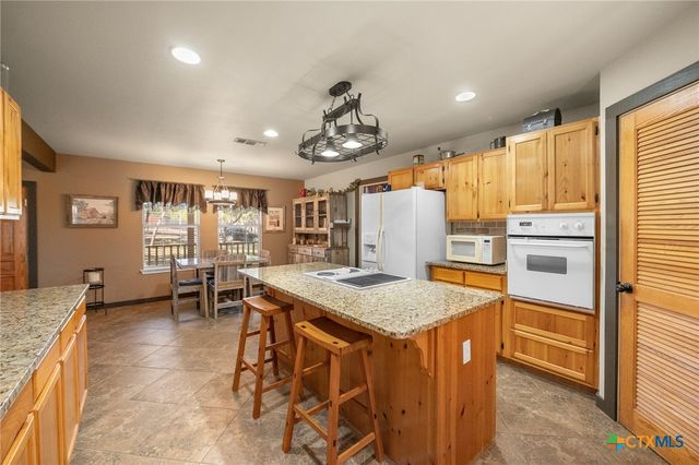 26371 Dull Knife Trail, San Antonio, TX 78255