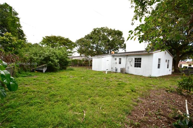 16400 NW 17th Ct, Miami Gardens, FL 33054