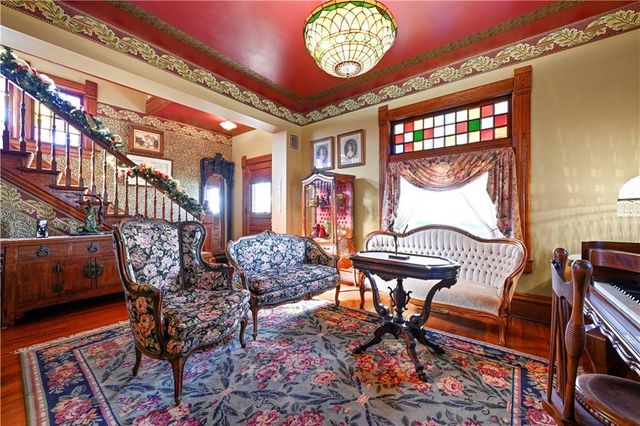 401 S Harrison Street, Olathe, KS 66061