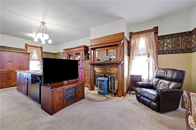 401 S Harrison Street, Olathe, KS 66061