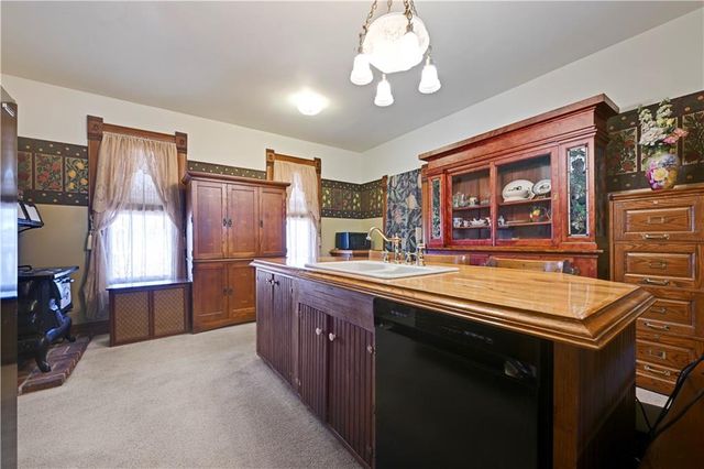 401 S Harrison Street, Olathe, KS 66061