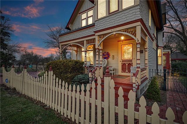 401 S Harrison Street, Olathe, KS 66061