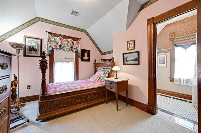 401 S Harrison Street, Olathe, KS 66061