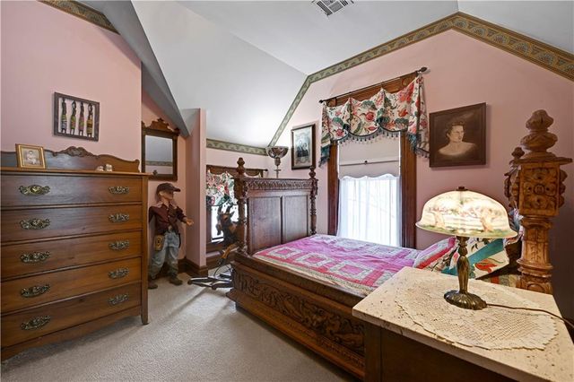 401 S Harrison Street, Olathe, KS 66061