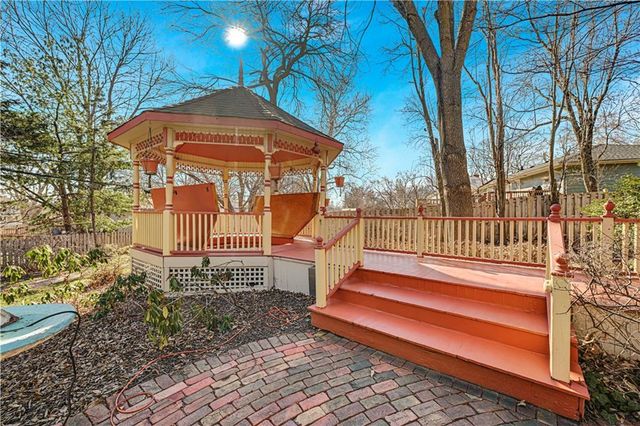 401 S Harrison Street, Olathe, KS 66061