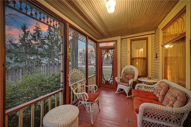 401 S Harrison Street, Olathe, KS 66061