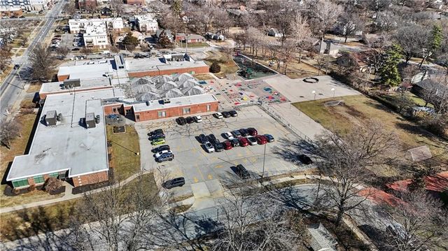 401 S Harrison Street, Olathe, KS 66061