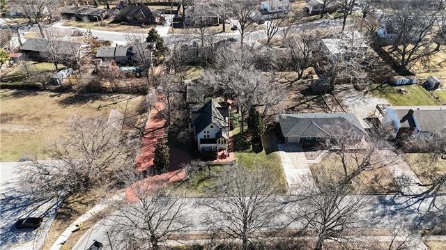 401 S Harrison Street, Olathe, KS 66061