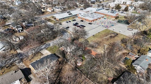 401 S Harrison Street, Olathe, KS 66061