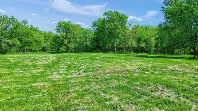 695 Mackey Road, Gunter, TX 75058