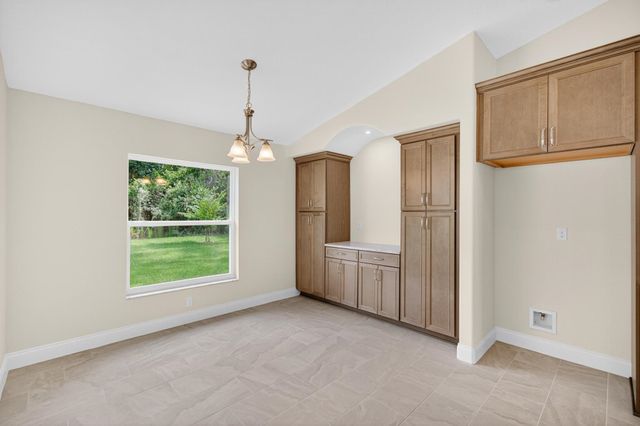 94 Renshaw Dr, Palm Coast, FL 32164