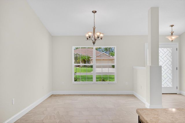 94 Renshaw Dr, Palm Coast, FL 32164