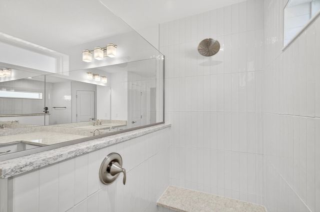 94 Renshaw Dr, Palm Coast, FL 32164