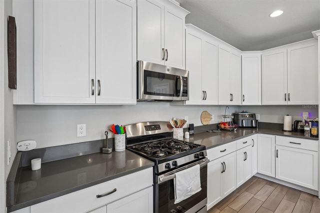 8210 MALLOW MIRROR LANE, Land O Lakes, FL 34637