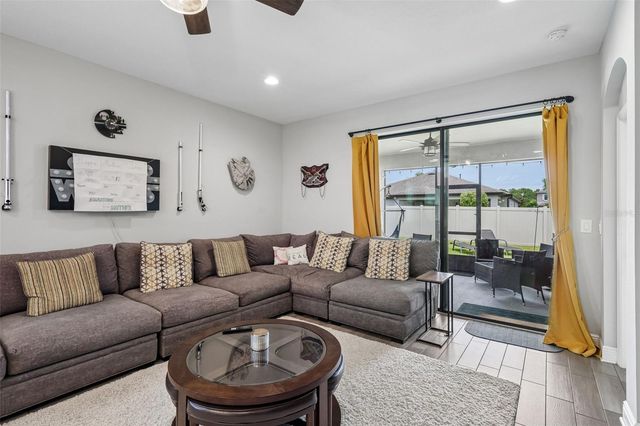 8210 MALLOW MIRROR LANE, Land O Lakes, FL 34637