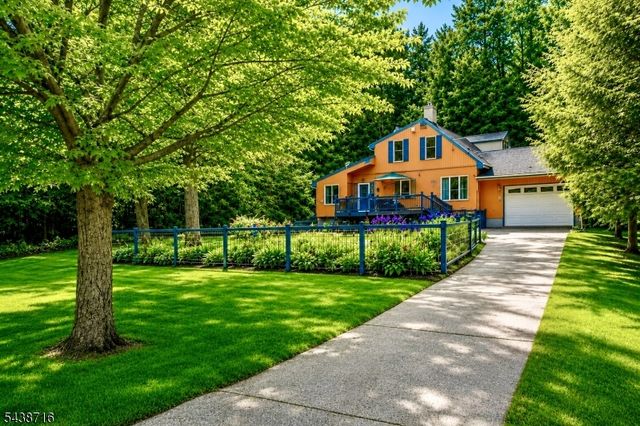 11 Rippling Brook Dr, Vernon Twp., NJ 07422