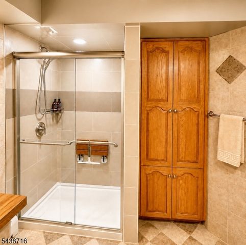 11 Rippling Brook Dr, Vernon Twp., NJ 07422