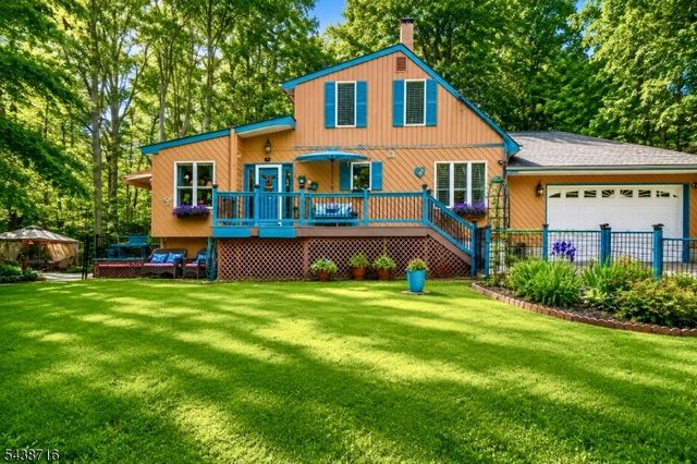 11 Rippling Brook Dr, Vernon Twp., NJ 07422