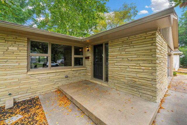 1049 N Armour St, Wichita, KS 67206