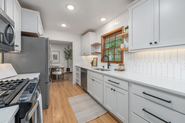 1049 N Armour St, Wichita, KS 67206