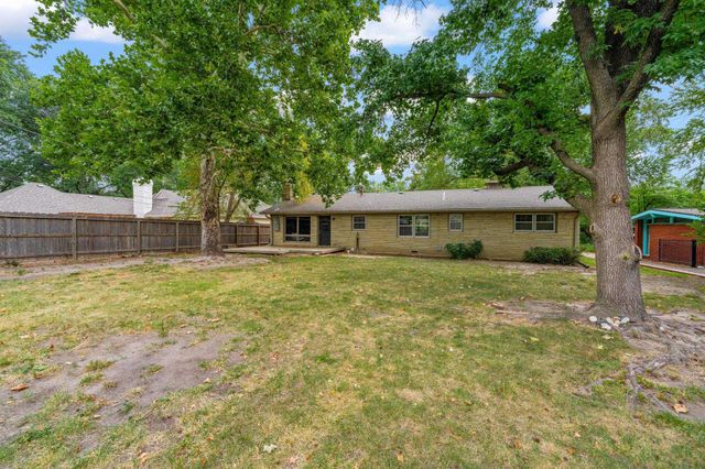 1049 N Armour St, Wichita, KS 67206