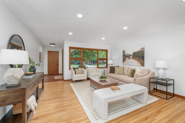 1049 N Armour St, Wichita, KS 67206