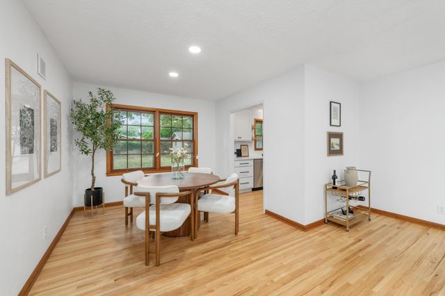 1049 N Armour St, Wichita, KS 67206